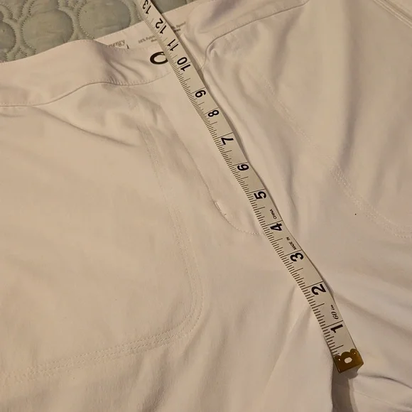 Chicos Zenergy White Cropped Pants - Picture 4 of 5